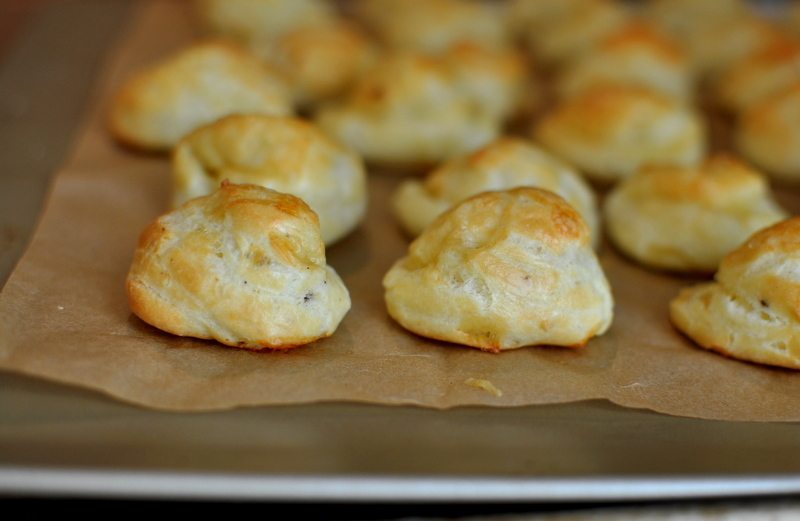 Gougères (Cheese Puffs)